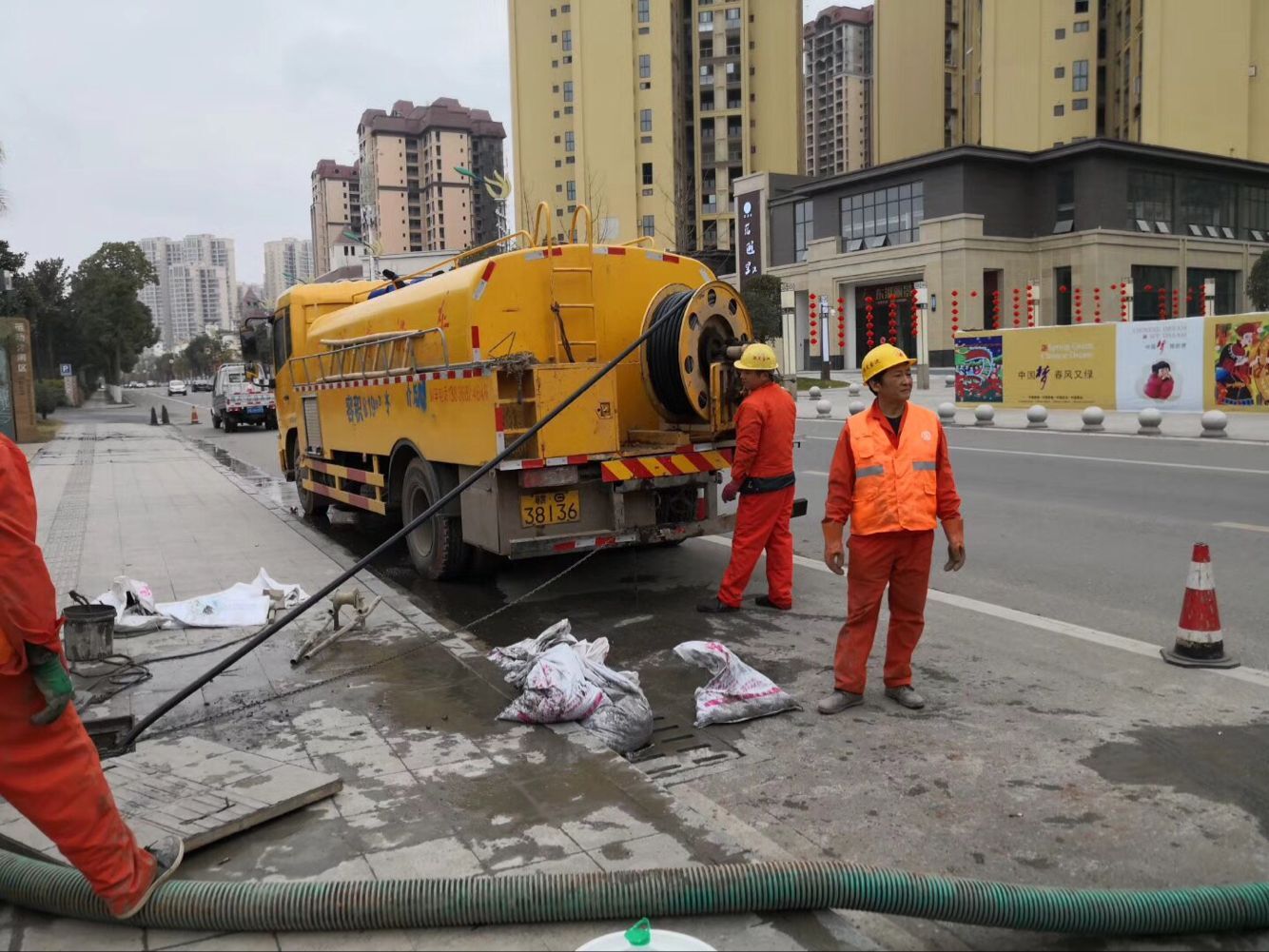 人民路街道排污管道清淤-管道清洗