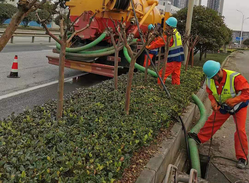人民路街道市政管道清淤